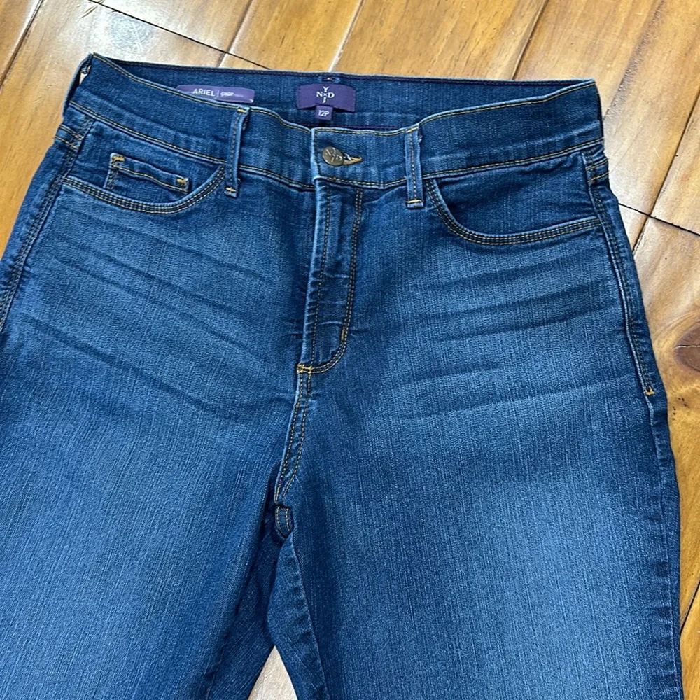 NEW YORK DJ ARIEL Crop Jeans Size 12 petite - Picture 2 of 12